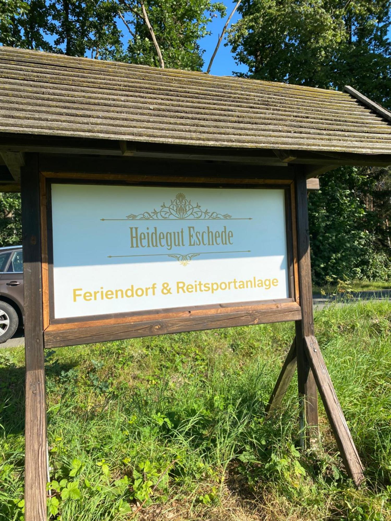 Heidegut Eschede Reitsportanlage Und Feriendorf Exterior foto